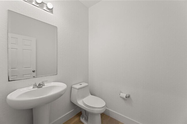 Building Photo - 322 Bonnet Blvd