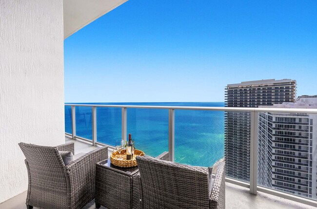 Building Photo - 4111 S Ocean Dr