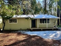 Building Photo - Wooded 2 bedroom cabin in nice neighborhood