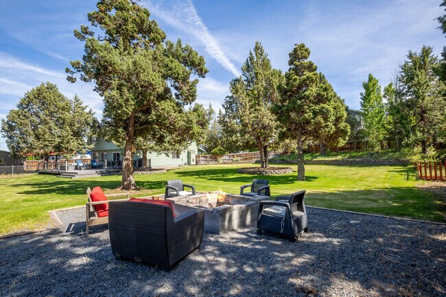 Building Photo - 63055 Yampa Way