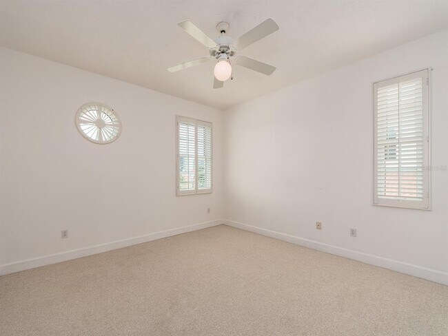 Building Photo - 218 Sand Key Estates Dr