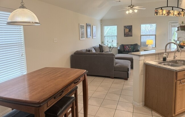 Building Photo - 23910 Fairport Harbor Ln