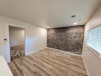 Building Photo - 810 13th St NW