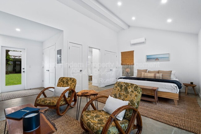 Building Photo - 581 Hazel St