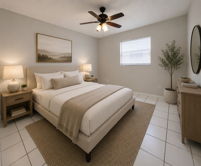 Building Photo - 2 BED/1 BATH AVAILABLE NOW!
