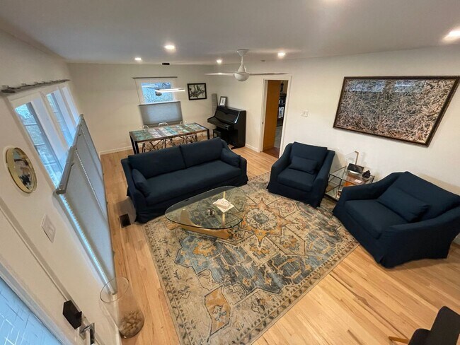 Building Photo - 4421 Cedar Mountain Dr
