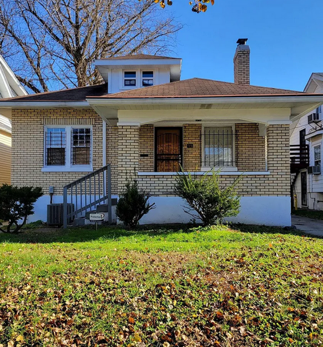 Primary Photo - 3BR/1Ba House- Section 8 accepted! More pi...