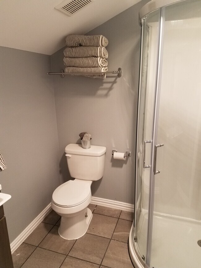 Building Photo - 353 Brahan Blvd