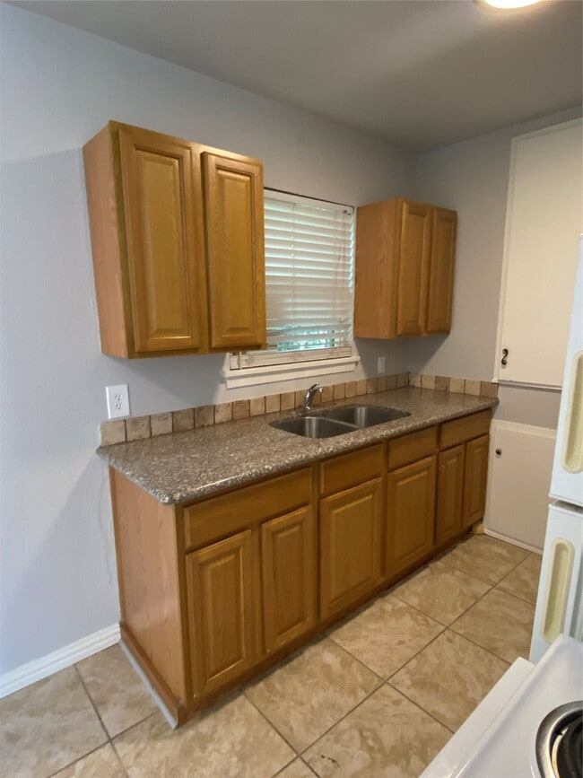 Building Photo - 311 S 3rd St