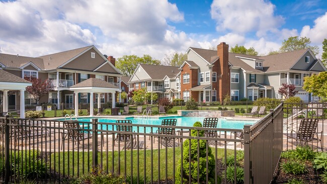 Building Photo - The Crest at Elm Tree