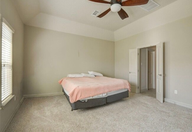 Building Photo - 57 Red Maple Ct