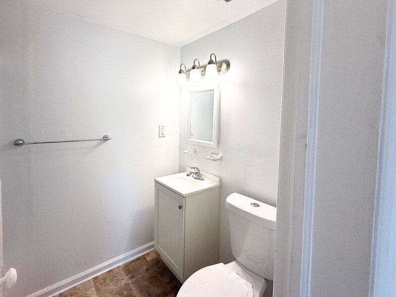 Building Photo - 29222 Grand River Ave