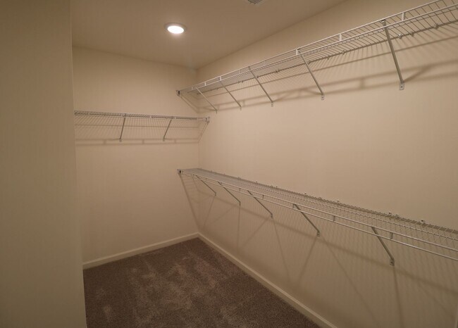 Building Photo - 757 Whitney Rd