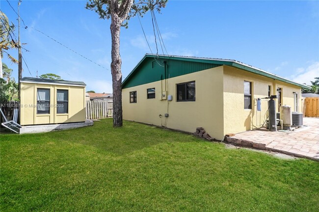 Building Photo - 3577 Lothair Ave