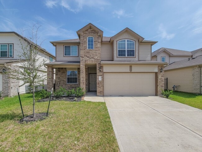 Building Photo - THIS THREE BED, FOUR BATH, CANAL FRONT HOM...