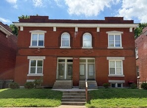 Building Photo - 3008-3010 Henrietta Street