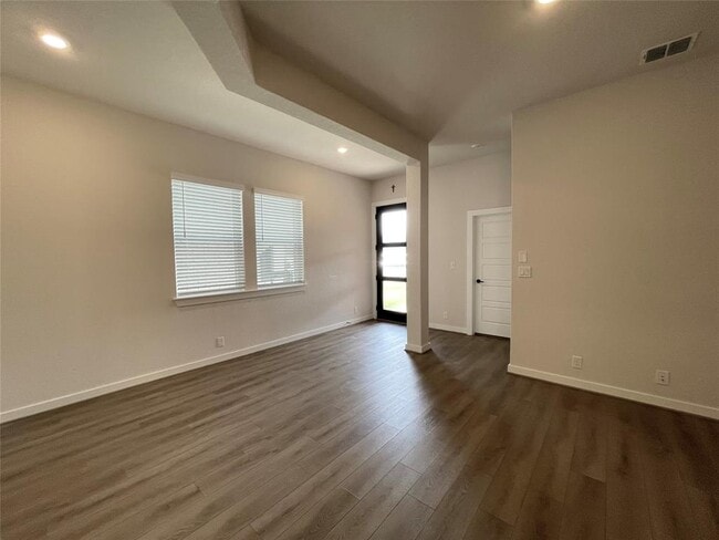 Building Photo - 128 Radnor Rd