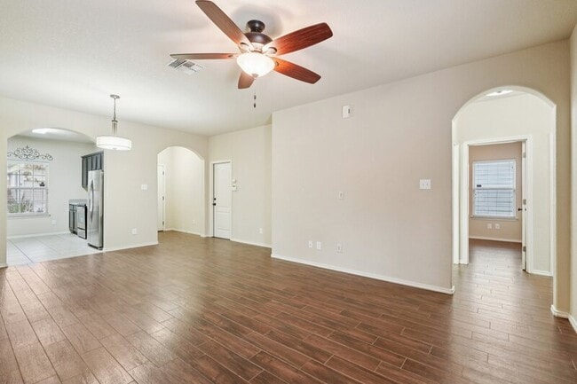 Building Photo - 5422 Sunlit Brk