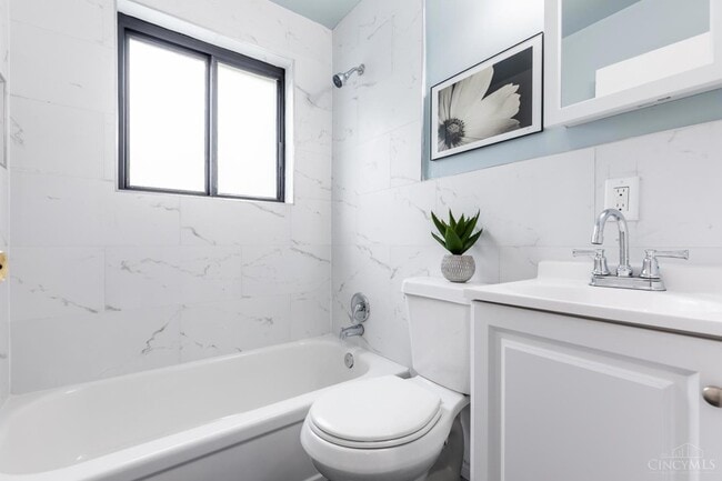 Building Photo - 2486 White St