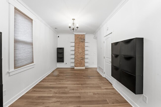 Building Photo - 905 McAllister Ave