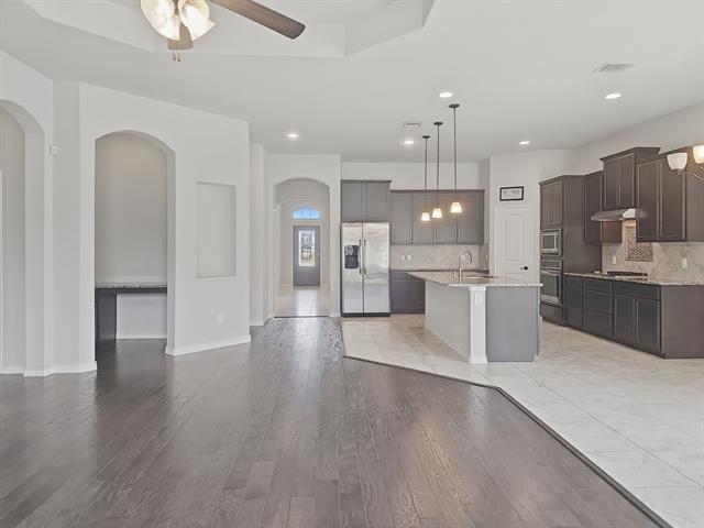 Building Photo - 3401 Rosewood Ln