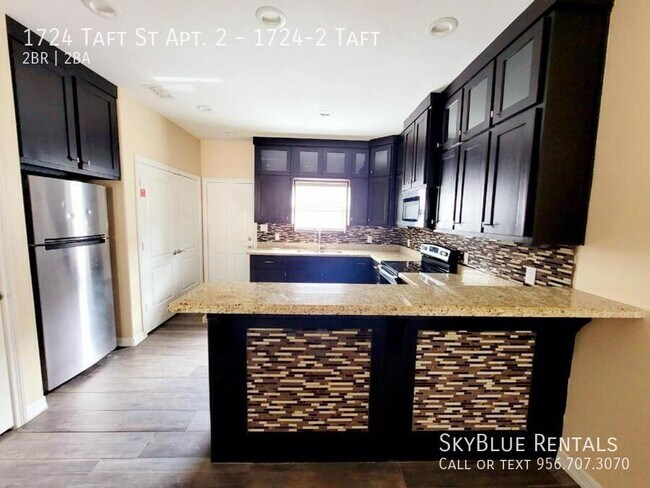 Building Photo - 1724 Taft St