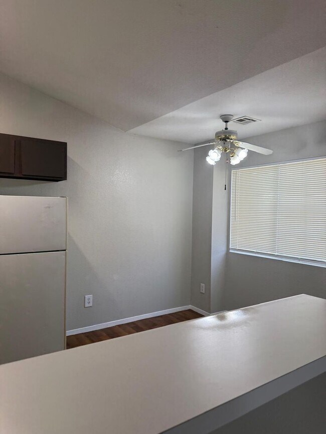 Building Photo - Ready for Move In.  One Month Free Rent