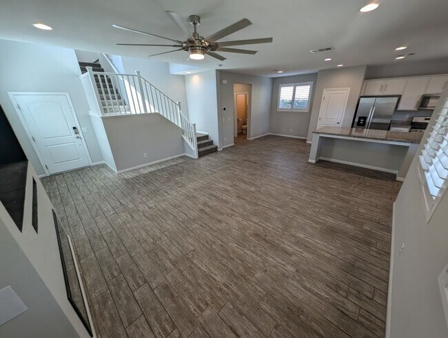 Building Photo - 8096 Skye Roar Ct