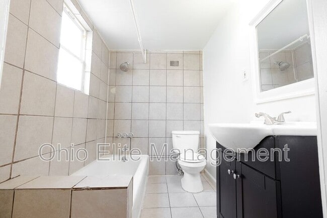 Building Photo - 349 E Welch Ave