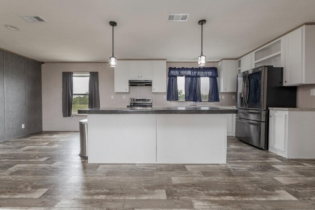 Building Photo - 240 PR 4653