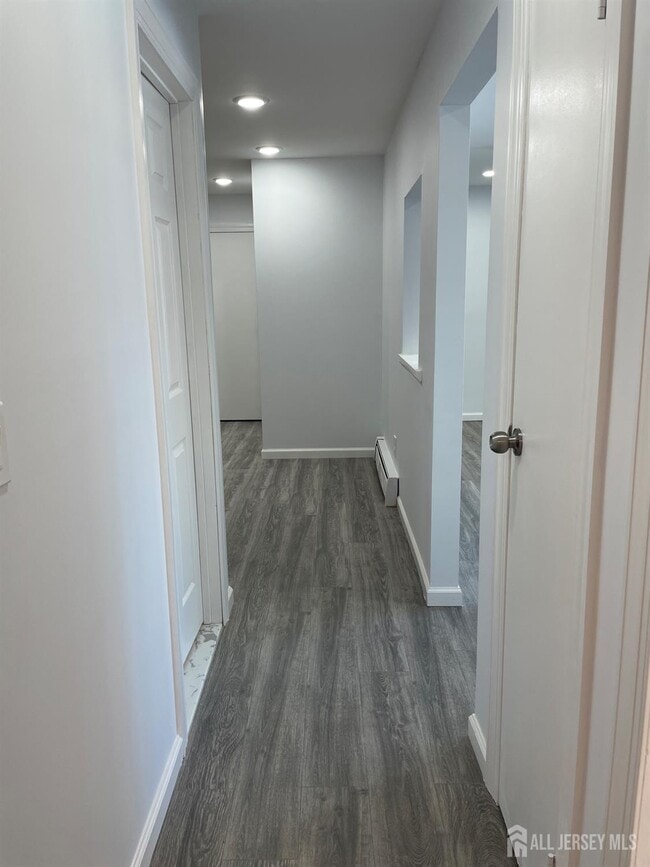 Building Photo - 1307 Cricket Ln