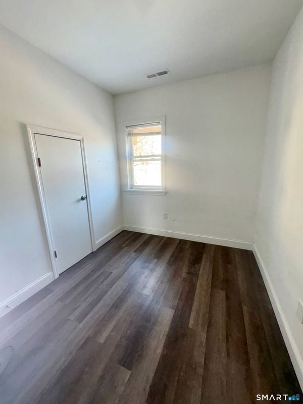 Building Photo - 22 Brewster St