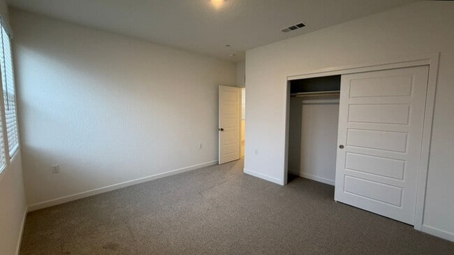 Building Photo - $2,650 Plum Tree, Move in Bonus $500 / Clovis Ave. & Shepherd, New 3 Bd House, Clovis, Heritage G...
