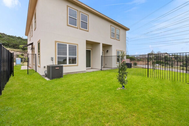 Building Photo - 119 Ave Ventana