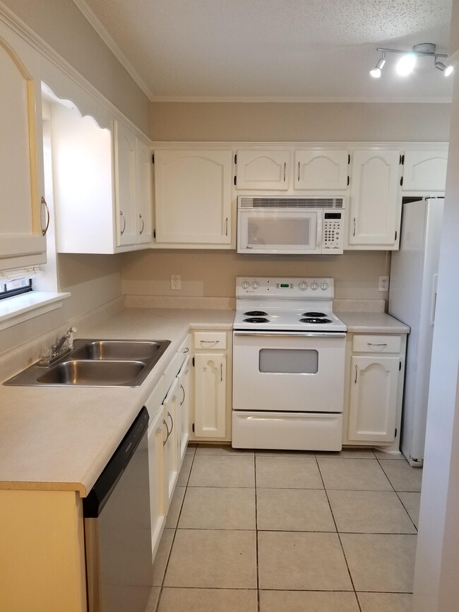 Building Photo - 9970 Smugglers Cove Ln