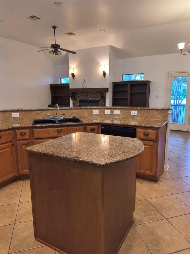 Building Photo - 10433 Tasajillo Cove