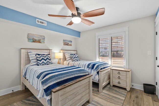 Building Photo - “Beachside Living – 2BR/2BA Condo with Ocean Views”