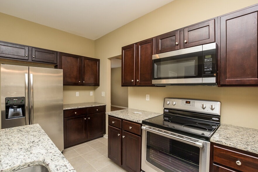 Building Photo - 38 Hamil Ct NW