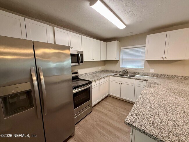 Building Photo - 3336 Cypresswood Dr S