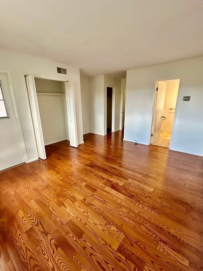 Building Photo - 4 Bedroom 3 bath Home In Rolando Village