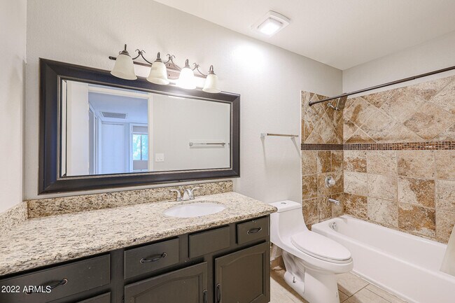 Building Photo - 6207 W Riviera Dr