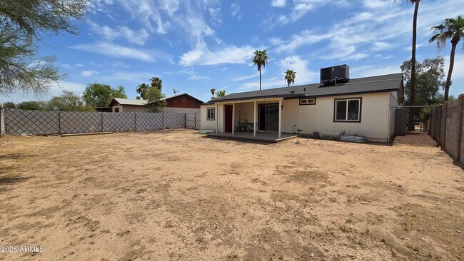 Building Photo - 8012 W Highland Ave