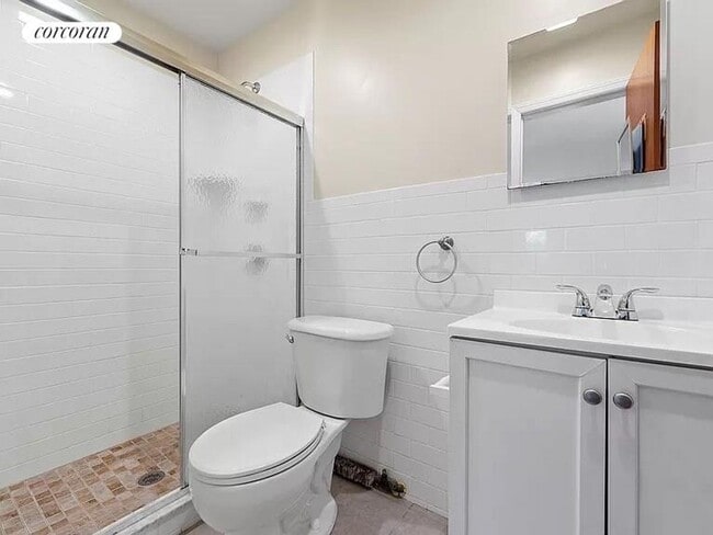 Building Photo - 175-32 Devonshire Rd