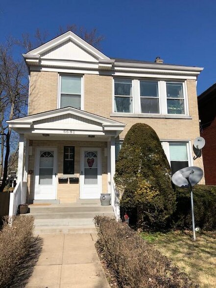 Building Photo - 6681 Ridgeville St