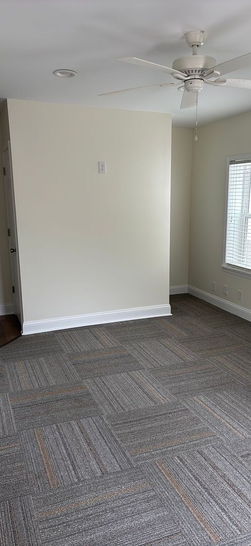 Building Photo - Nice 4 bedroom/5.5 bath home on N. Ocean Boulevard