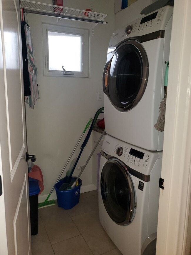 Building Photo - Elegant Coronado Village Home