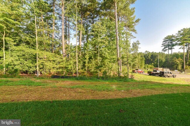 Building Photo - 23861 Myrtle Glen Way