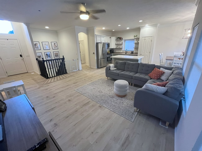 Building Photo - 8781 Jefferson Dr