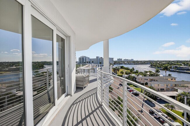 Building Photo - 612 Bayshore Dr