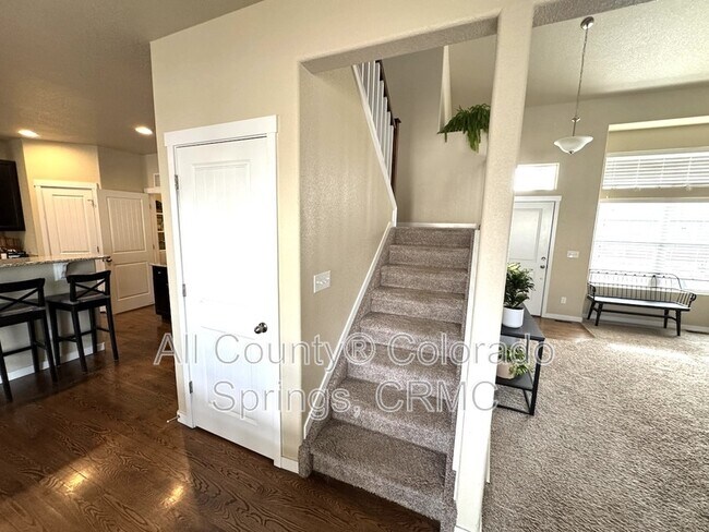 Building Photo - 8456 Hardwood Cir